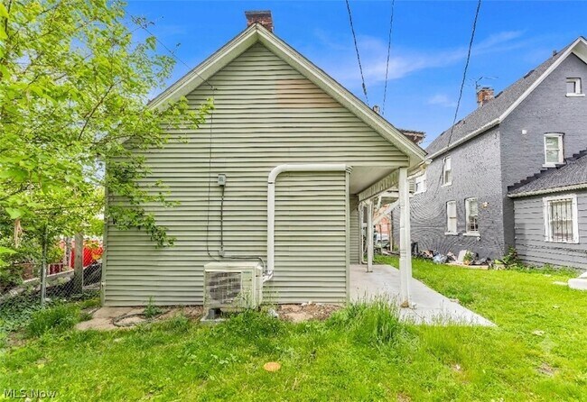 Building Photo - 5011 Clark Ave
