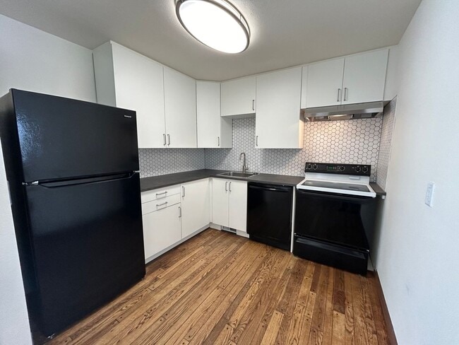 Building Photo - Lovely Updated Loveland Home with Fireplace and Fenced Yard