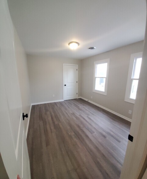 Building Photo - 119 W Wisconsin Ave