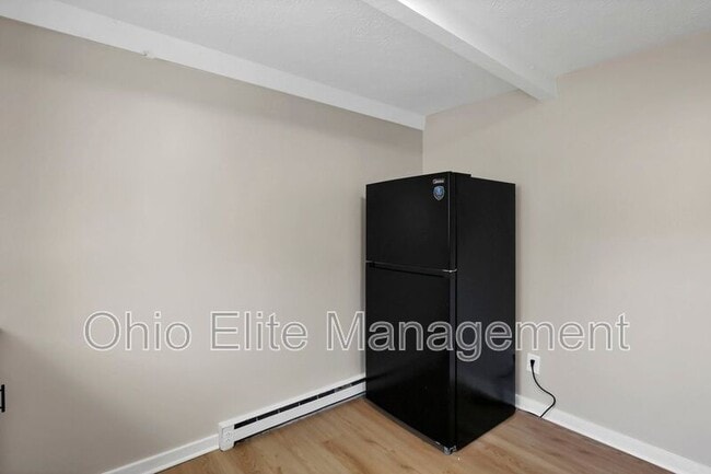 Building Photo - 3086 Grasmere Ave