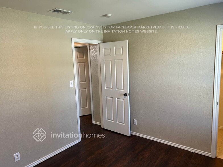 Building Photo - 316 N La Quinta Cir