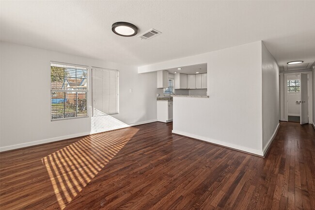 Building Photo - 754 Prosper St