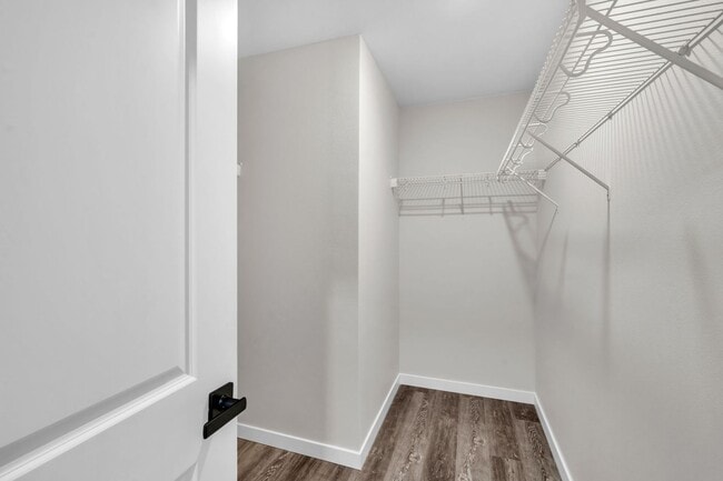 Building Photo - Brand New Townhomes - North Lynnwood!