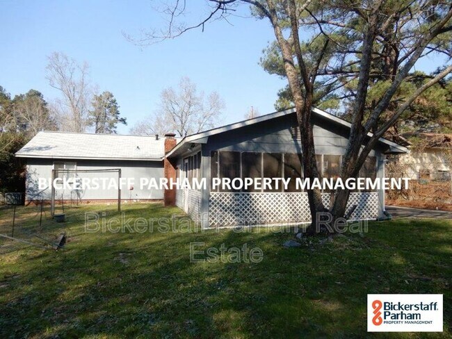 Building Photo - 6620 Cove Cir
