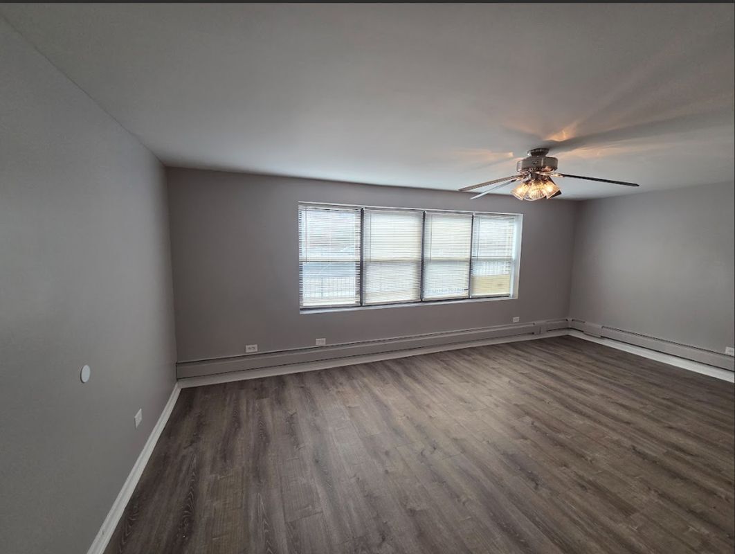 Building Photo - 6205 S Michigan Ave