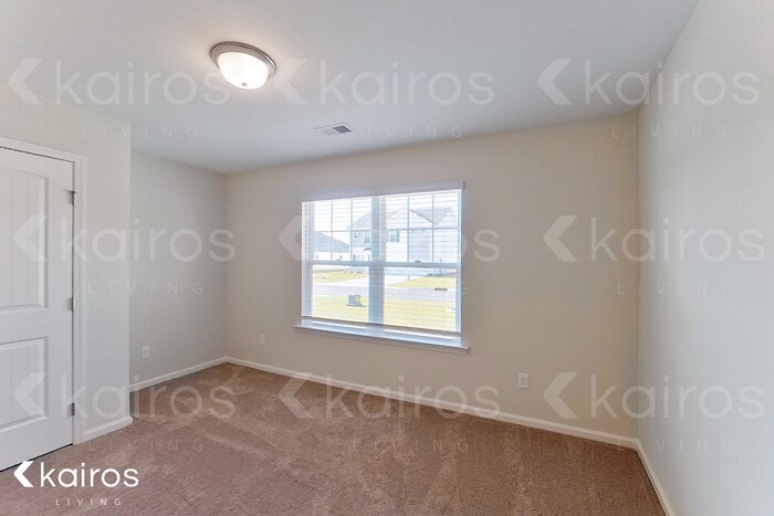 Building Photo - 13 Carrollton Dr