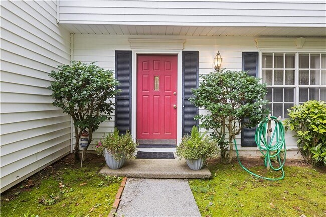 Building Photo - 3857 Peachtree Corners Cir