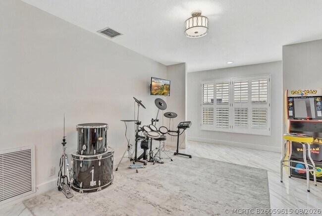 Building Photo - 1280 NW 114th Ave