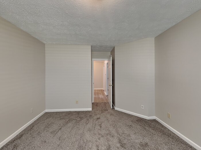 Building Photo - 703 Muirfield Dr