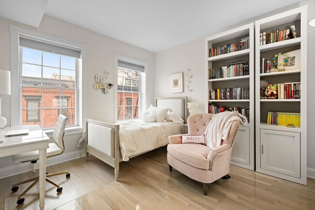 Building Photo - 99 PARK Ave