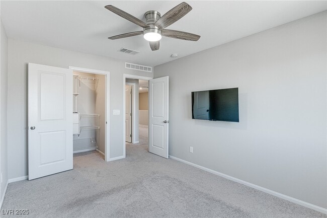 Building Photo - 9539 Wayfarer Seek Ct