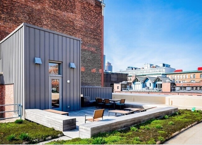 Building Photo - 63 Melcher St