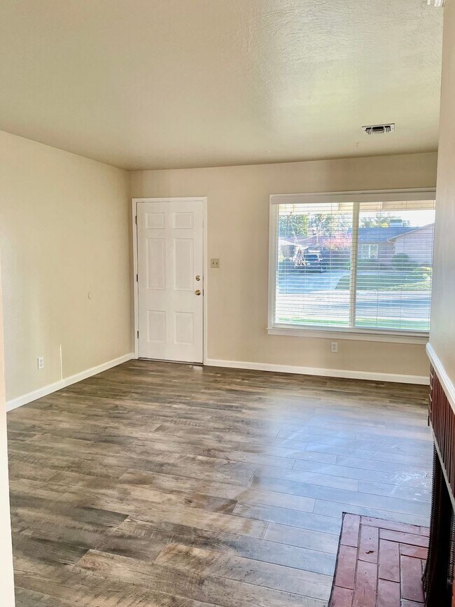Building Photo - 6349 Markley Way