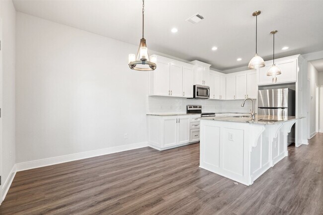 Building Photo - 129 Diamond Head Dr