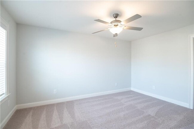Building Photo - Spacious & Stylish 4BD Home with Loft in C...