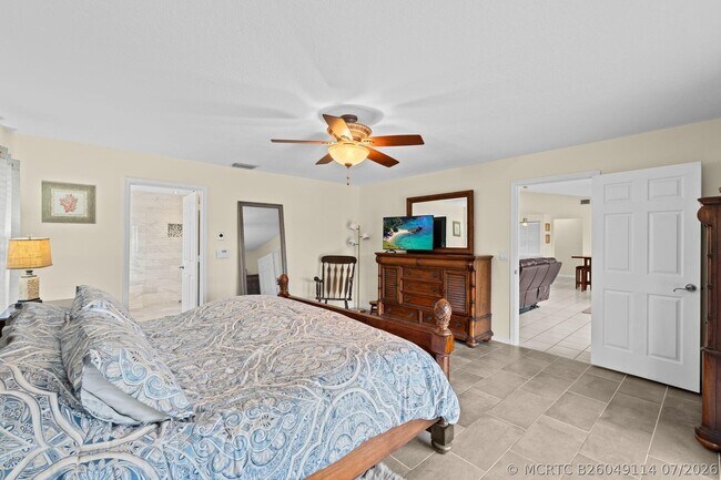 Building Photo - 1707 Primrose Ln