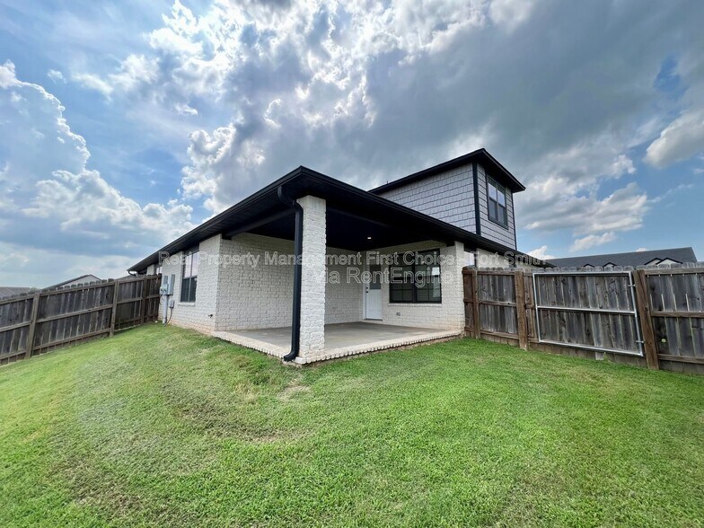 Building Photo - 6623 Leightyn Ln