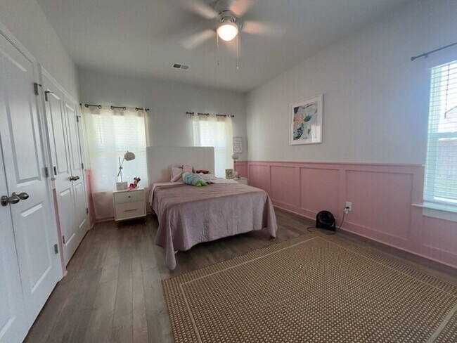 Building Photo - 116 Cotton Blossom Wy