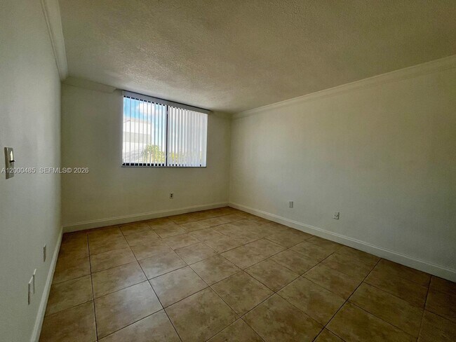 Building Photo - 8261 NW 8th St