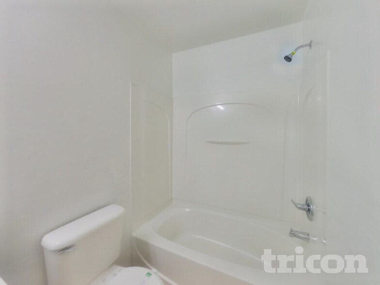 Building Photo - 1353 S Sabino Dr