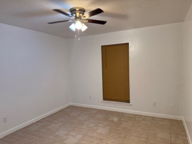 Building Photo - 8935 Dirby St