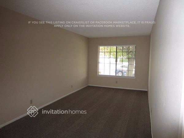 Building Photo - 13921 Pheasant Knoll Ln