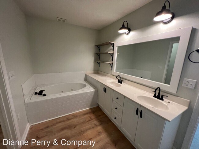 Building Photo - 2 br, 2 bath House - 4162 Breezewood Dr, U...