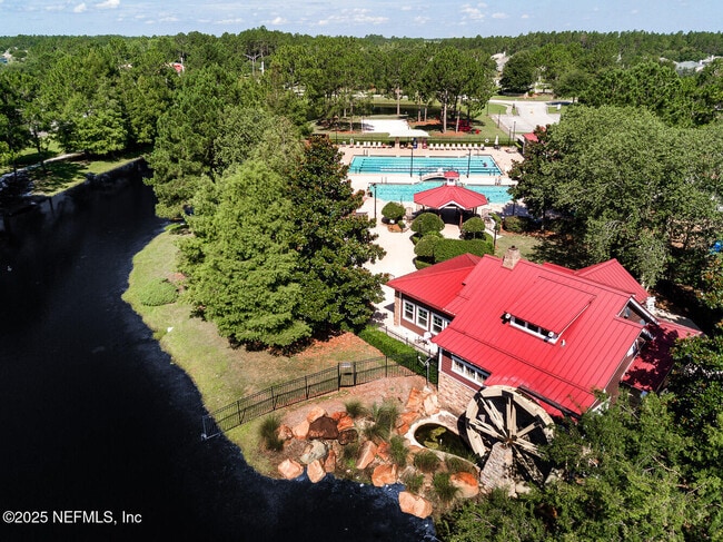 Building Photo - 9093 Fallsmill Dr