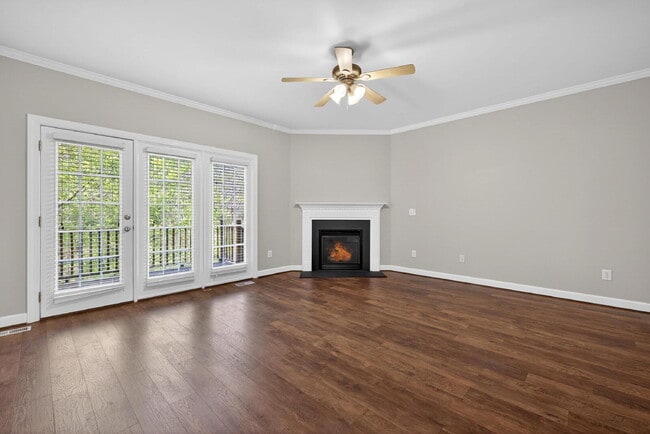 Building Photo - 770 Parkside Townes Ct