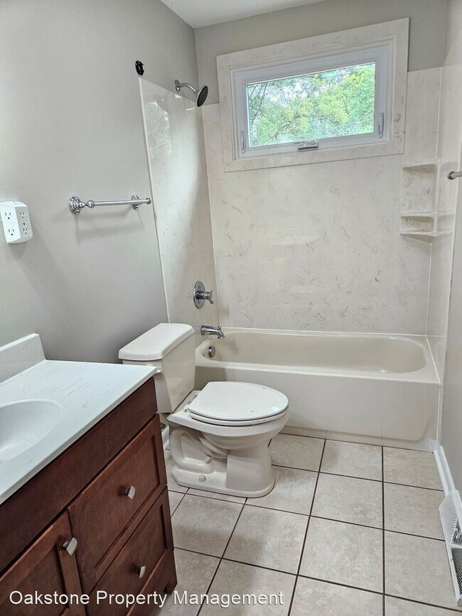 Building Photo - 3 br, 1 bath House - 7508 Mayland Dr.