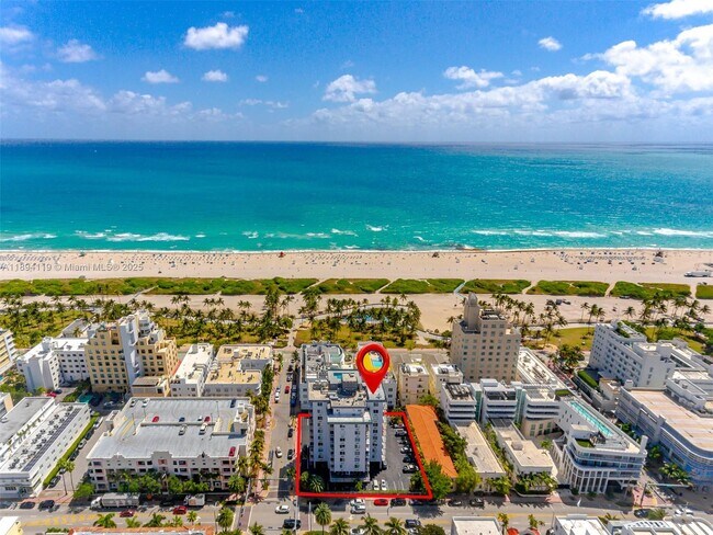 Primary Photo - 1255 Collins Ave