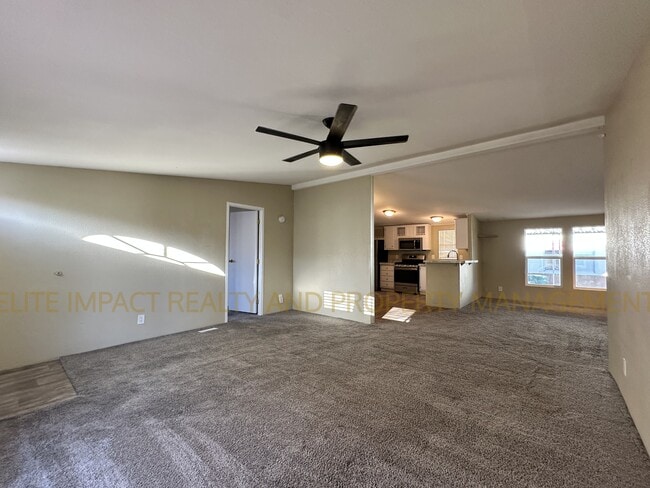 Building Photo - 1664 W Coralbrooke Dr
