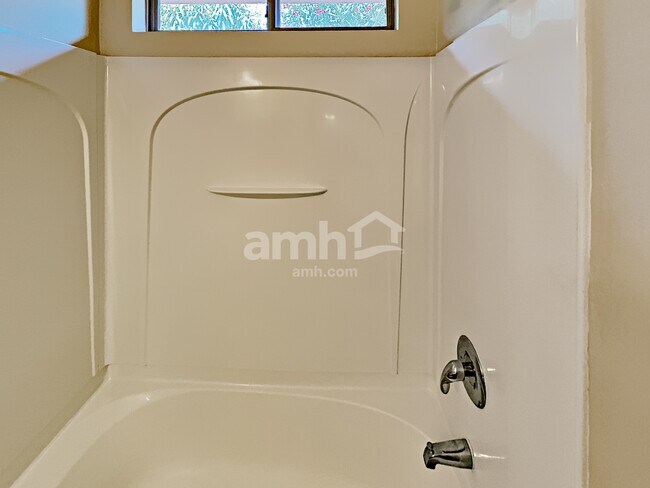 Building Photo - 16603 W Paradise Lane