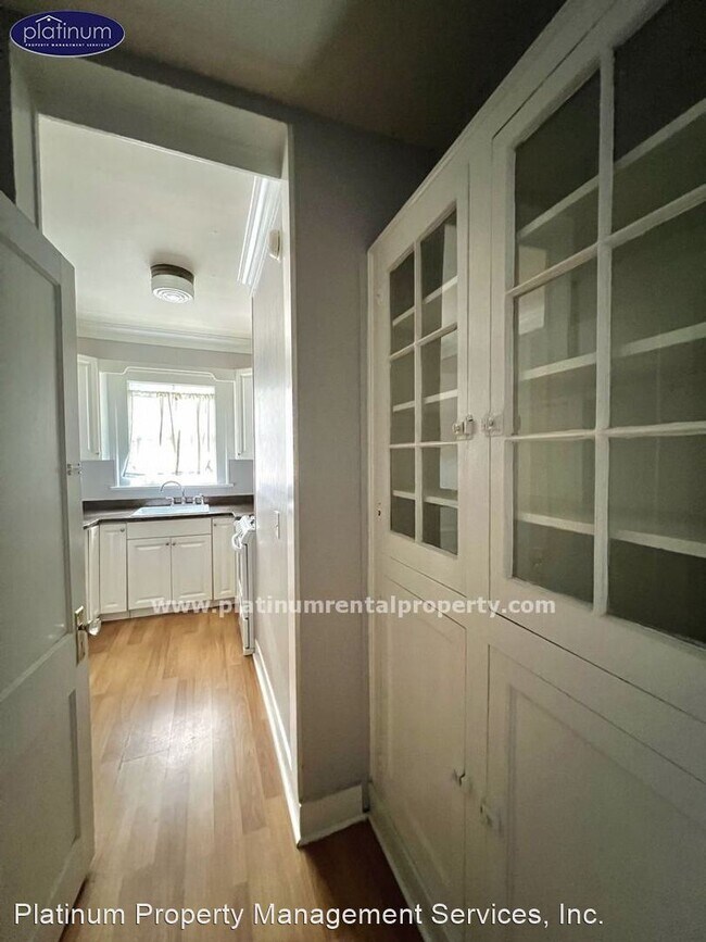 Building Photo - 1 br, 1 bath House - 1125 Briarcliff Place...