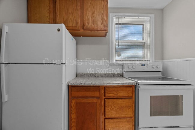 Building Photo - 4304 Springdale Ave