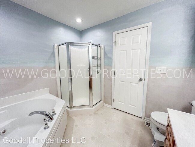 Building Photo - 2 br, 2 bath House - 3799 Village Run Dr #702