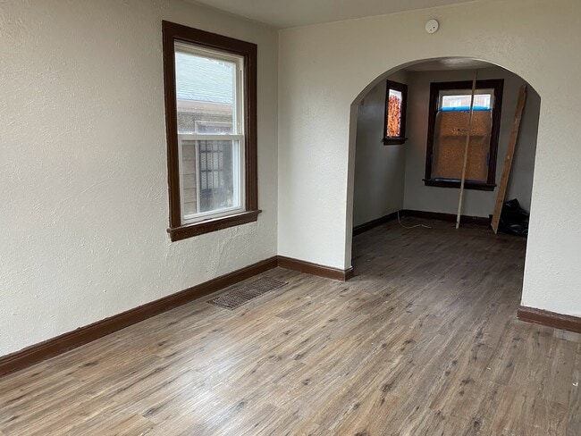 Building Photo - 4218 Edgewood Blvd