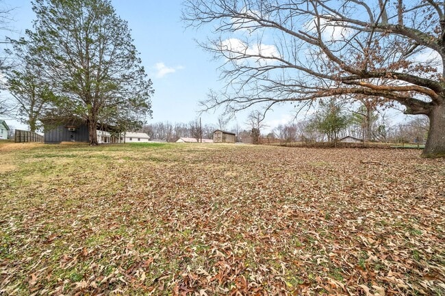 Building Photo - 3 Bedroom Pet Friendly Home For Rent!