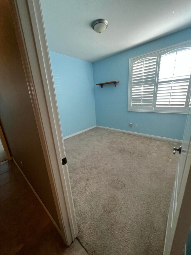 Building Photo - 41530 Yew St