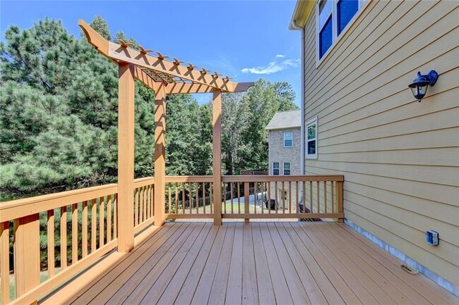 Building Photo - 4805 Shelbourne Dr