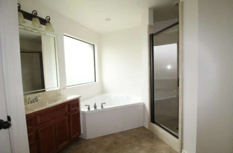 Building Photo - 2411 Coy Dr