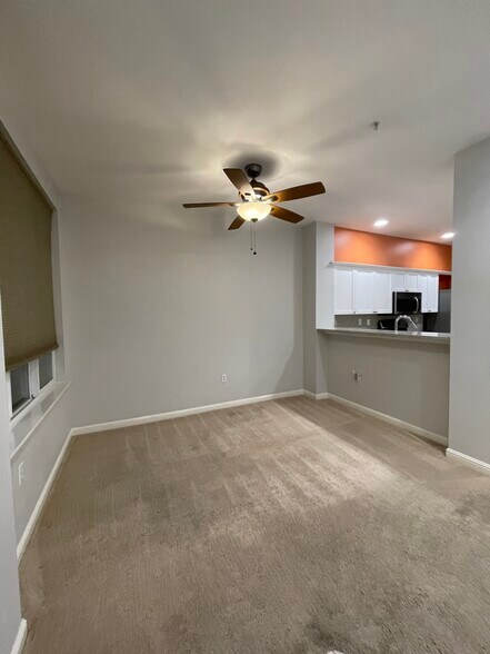 Building Photo - 9205 122nd Ct NE