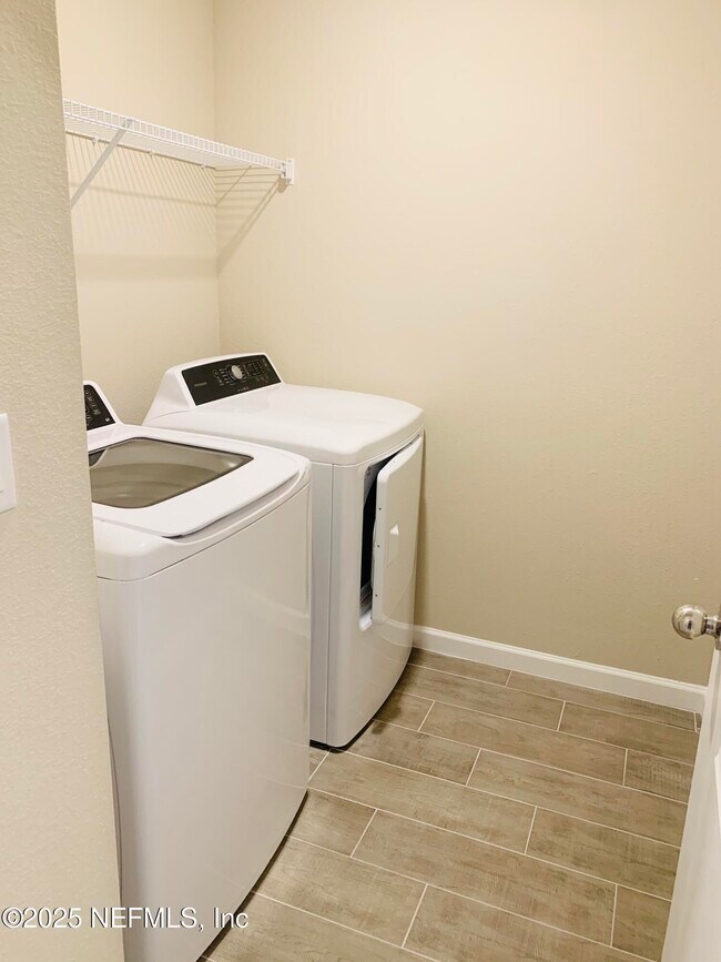 Building Photo - 285 Boracay Cir