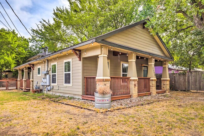 Building Photo - 3600 Govalle Ave