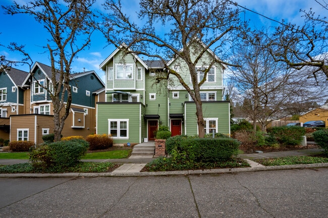 Building Photo - 5801 55th Ave NE