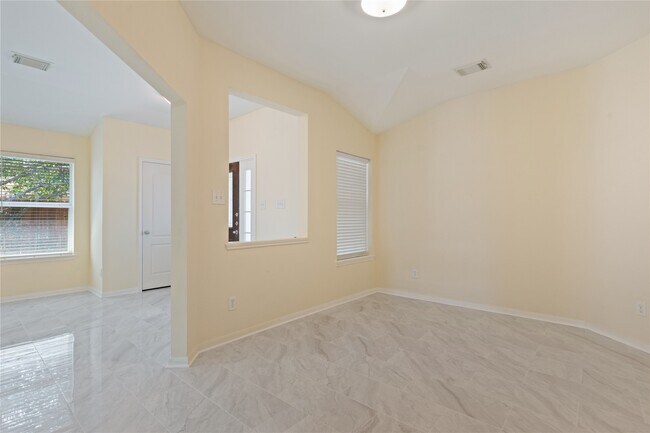 Building Photo - 7710 Sapulpa Ln