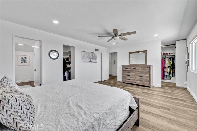 Building Photo - 6875 Swarthmore Dr