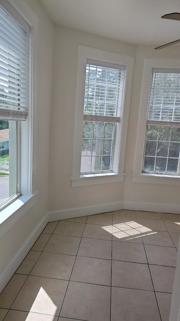 Building Photo - 2002 7th Ave W