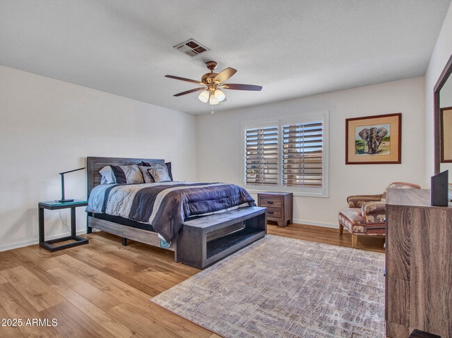 Building Photo - 9343 W Escuda Dr