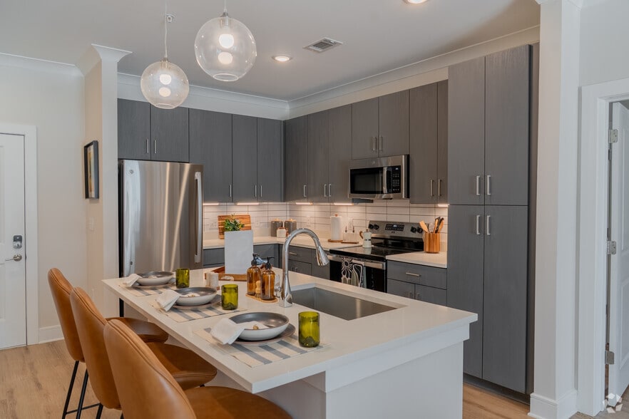 2BR, 2BA - 1,116SF - Kitchen - The Lofts at Knightdale Station